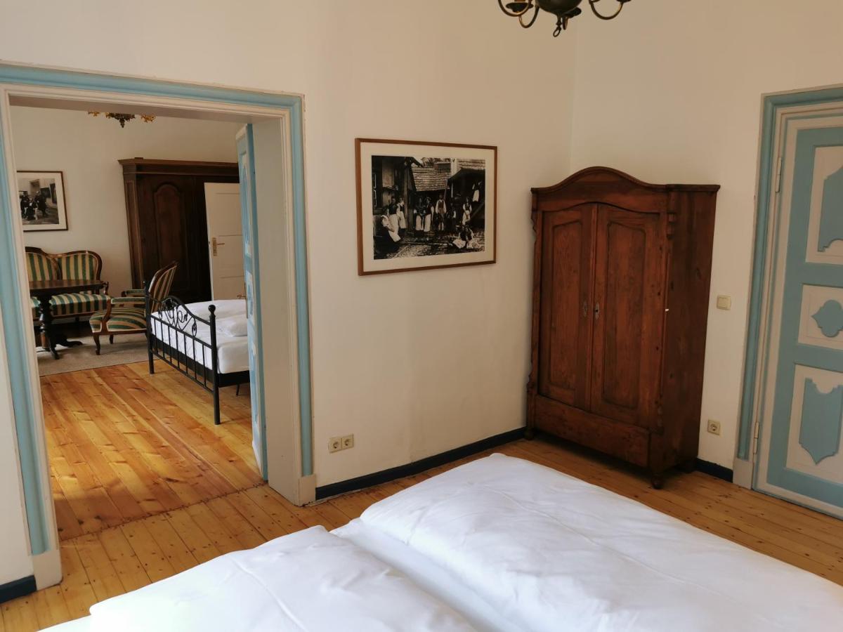 Altstadt Palais Ваймар Екстериор снимка