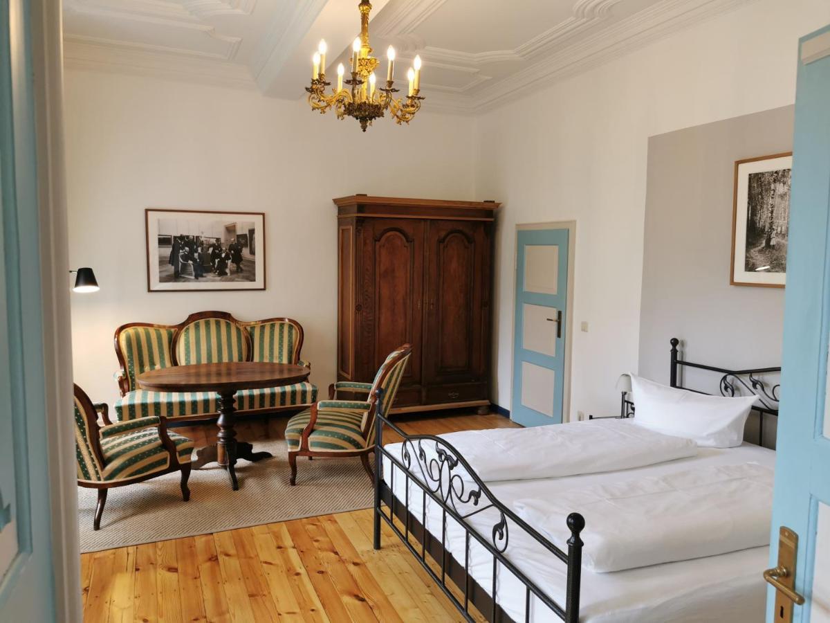 Altstadt Palais Ваймар Екстериор снимка