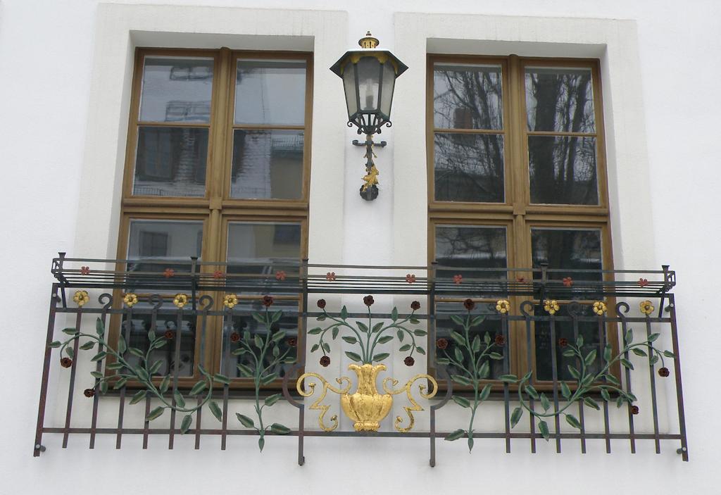 Altstadt Palais Ваймар Екстериор снимка